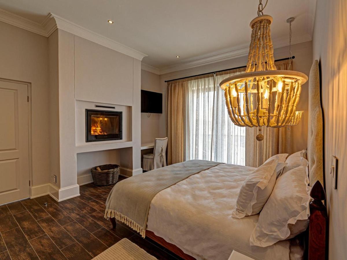 Lagoon Suites Guesthouse Cc Уолфиш-Бей Экстерьер фото